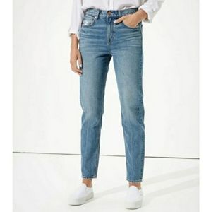 American Eagle 90s Slim Boyfriend Jeans
